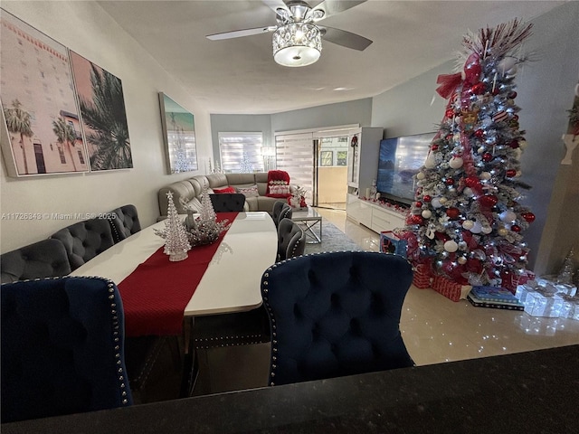 dining space with ceiling fan