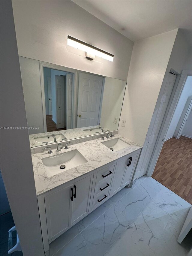 bathroom featuring toilet and tiled shower