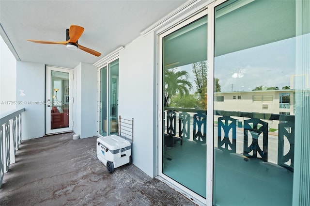 balcony featuring ceiling fan