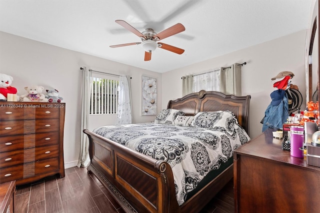 bedroom with ceiling fan