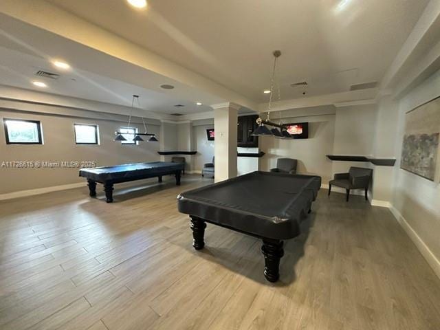 recreation room featuring light hardwood / wood-style floors and billiards