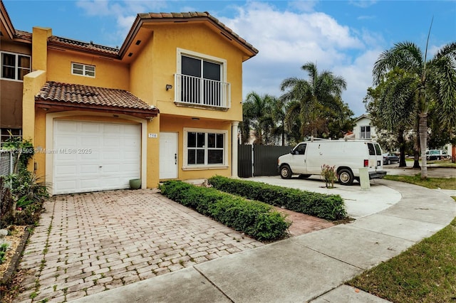 view of front facade with a garage