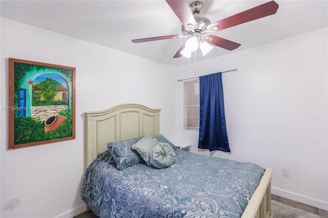 bedroom with ceiling fan