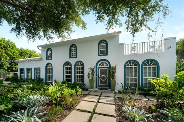 view of mediterranean / spanish home