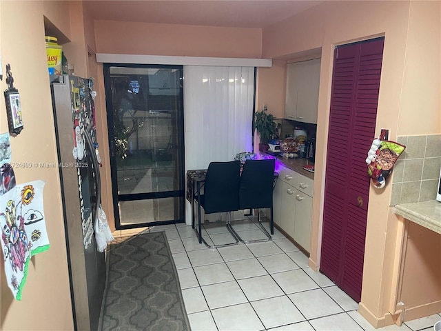 kitchen featuring light tile patterned floors