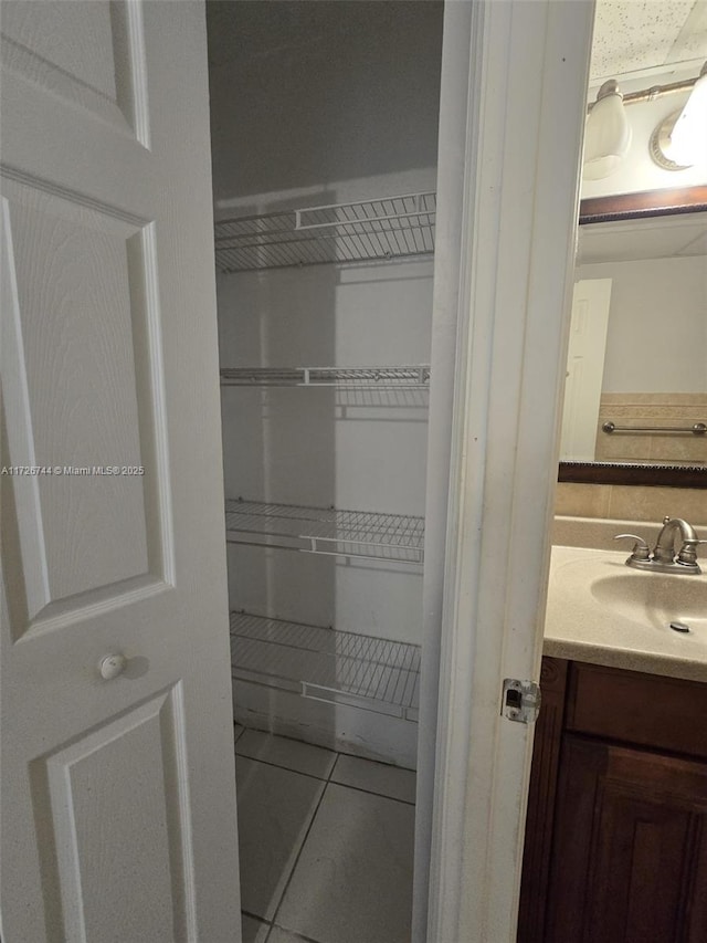 pantry with sink