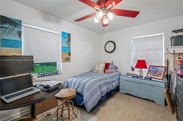 bedroom with ceiling fan