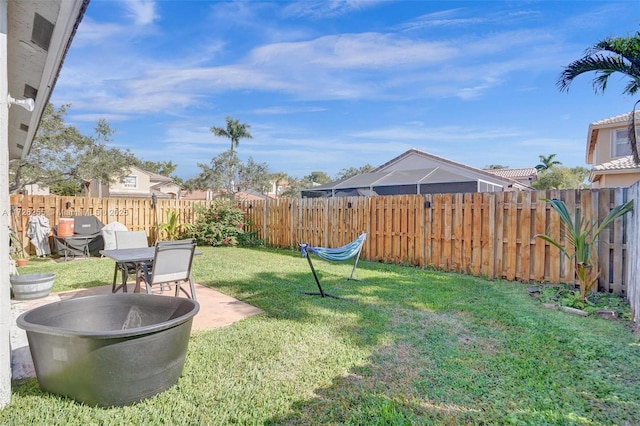 view of yard with a patio area