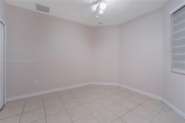 empty room featuring ceiling fan