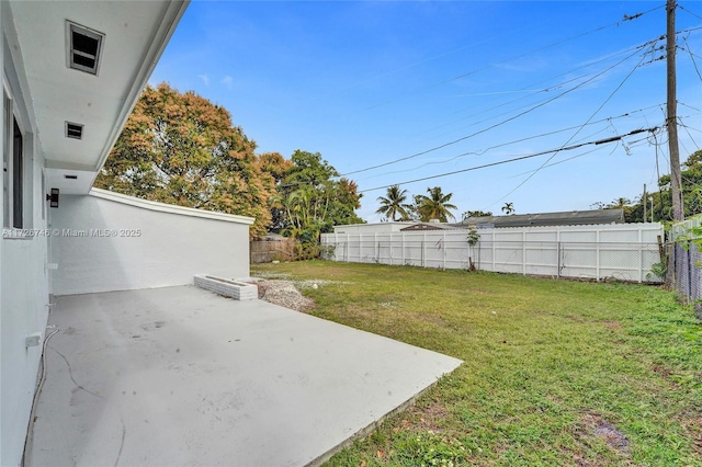 view of yard with a patio area