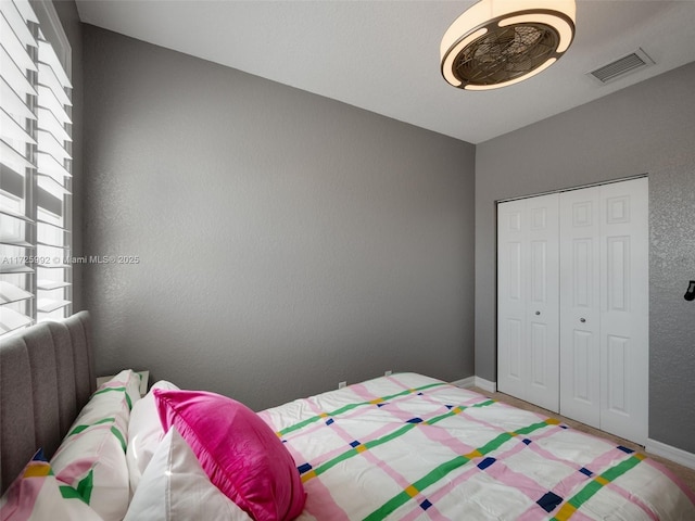 bedroom featuring a closet