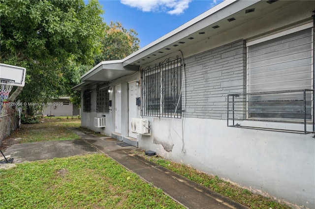 view of side of home