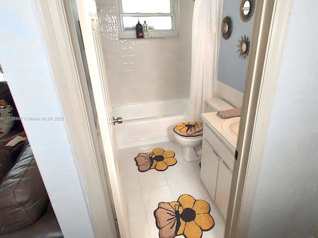 full bathroom featuring toilet, vanity, shower / bathtub combination with curtain, and tile patterned flooring