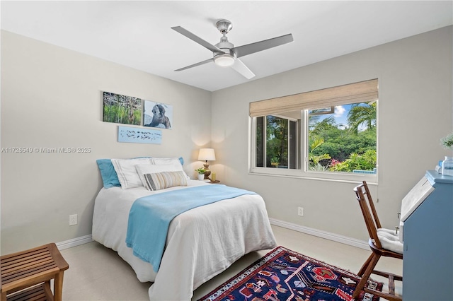 bedroom with ceiling fan