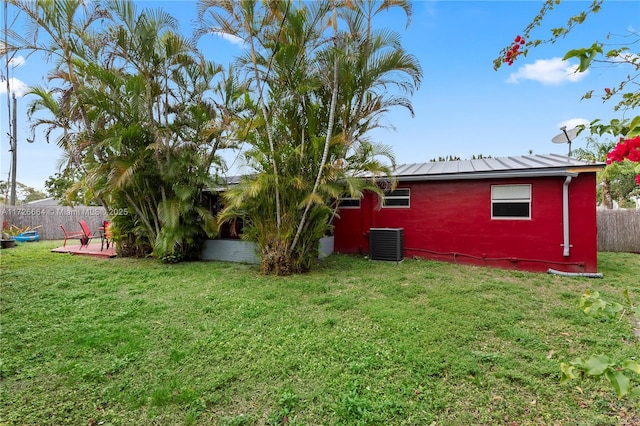 1916 SW 47th Ave, Fort Lauderdale, FL 33317 - view of yard featuring fence and central AC