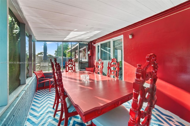 1916 SW 47th Ave, Fort Lauderdale, FL 33317 - dining area featuring a wall of windows