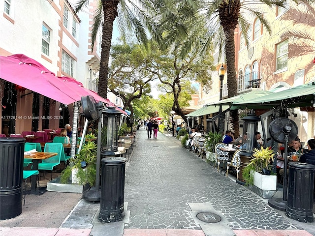 1621 Collins Ave Unit 310, Miami Beach, FL 33139 - view of home's community