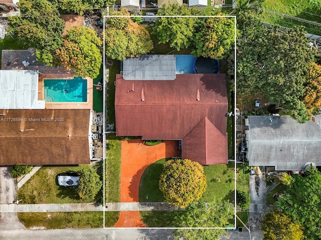 birds eye view of property