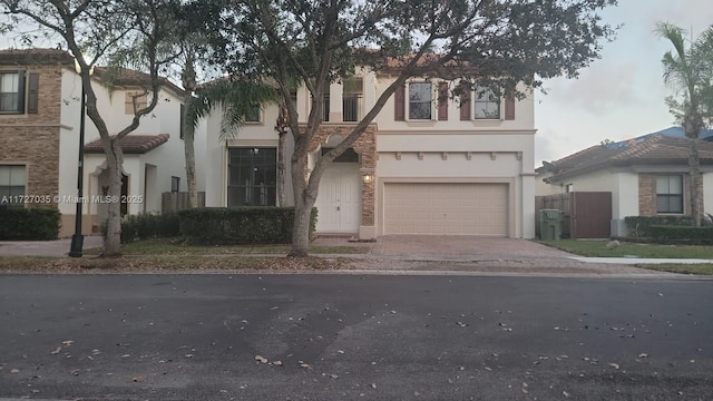 view of front facade with a garage