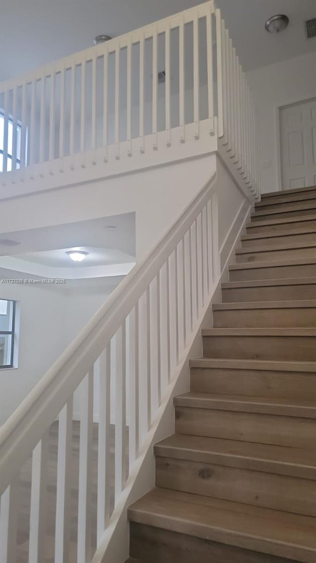 571 SE 37th Pl, Homestead, FL 33033 - view of staircase