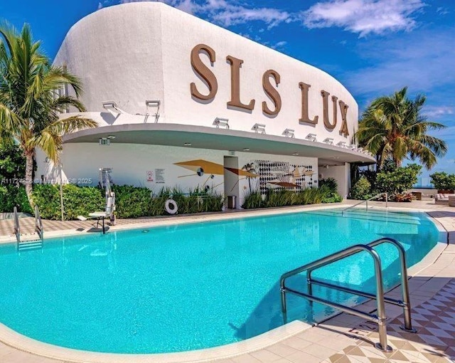 801 S Miami Ave Unit 4706, Miami, FL 33130 - view of community pool