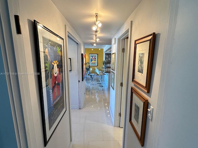 3300 NE 36th St Unit 605, Fort Lauderdale, FL 33308 - view of hallway