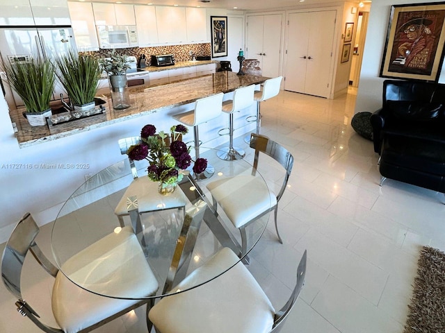 3300 NE 36th St Unit 605, Fort Lauderdale, FL 33308 - view of dining area
