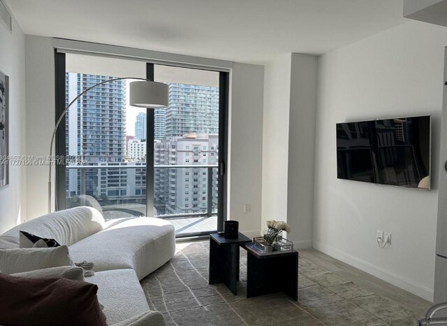 45 SW 9th St Unit 1004, Miami, FL 33130 - photo 3