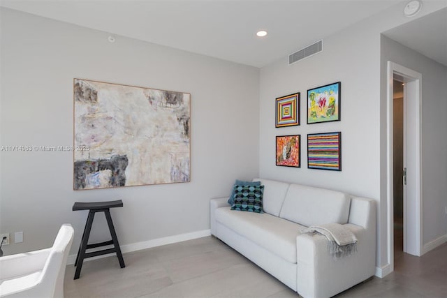100 S Pointe Dr Unit 3203, Miami Beach, FL 33139 - living room featuring recessed lighting and baseboards
