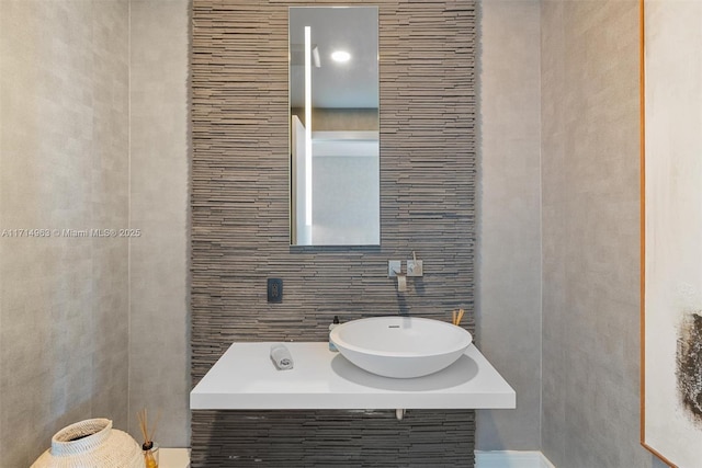 100 S Pointe Dr Unit 3203, Miami Beach, FL 33139 - bathroom with a sink