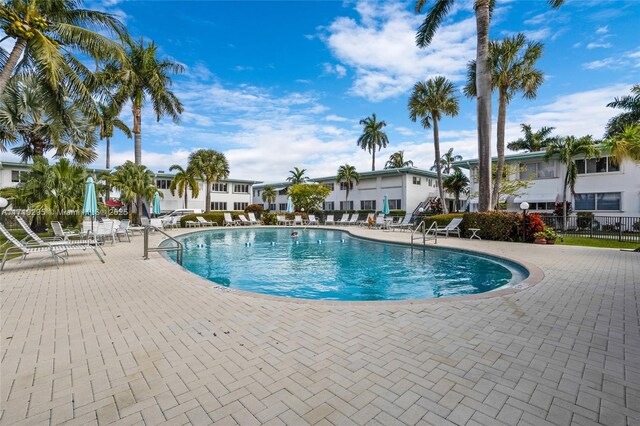 180 Isle Of Venice Dr Unit 105, Fort Lauderdale, FL 33301 - pool featuring a patio and fence