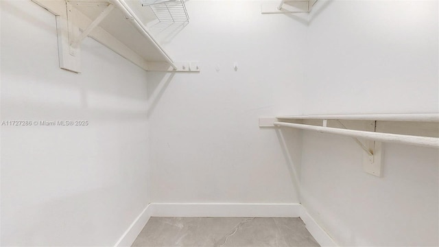 view of spacious closet