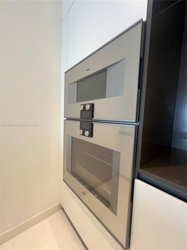 details with white double oven