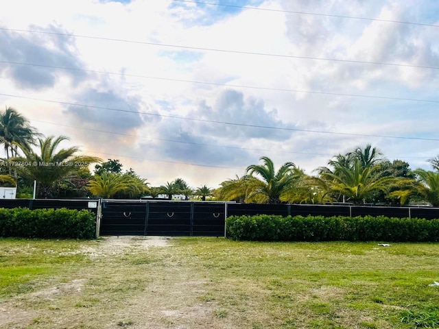 Listing photo 2 for 31750 SW 207th Ave, Homestead FL 33030