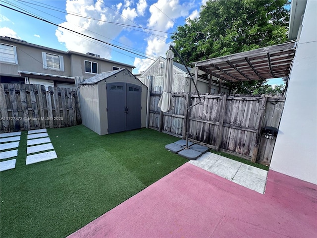 view of yard featuring a pergola, a patio area, and a storage shed