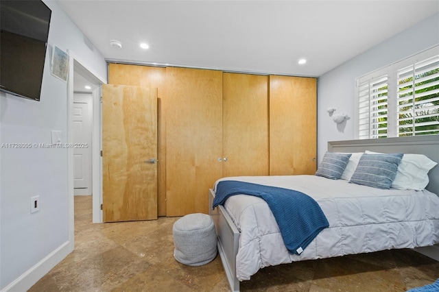 bedroom with a closet