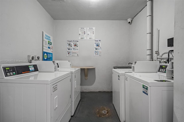 1400 NE 191st St Unit 307, Miami, FL 33179 - shared laundry room with washing machine and dryer
