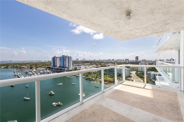 10 Venetian Way Unit 1903, Miami Beach, FL 33139 - balcony with a city view and a water view