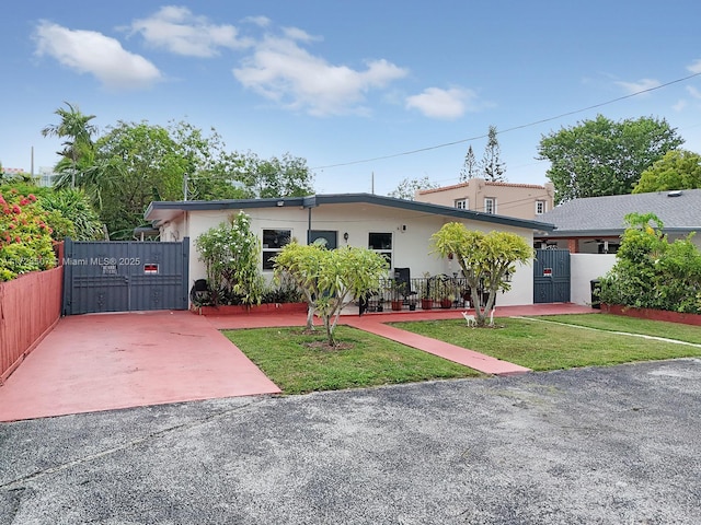 view of front of house with a front yard