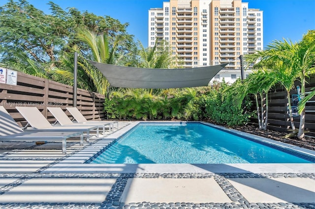 view of swimming pool