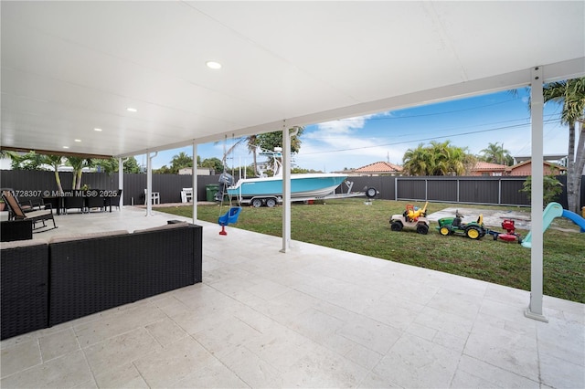 view of patio / terrace featuring outdoor lounge area