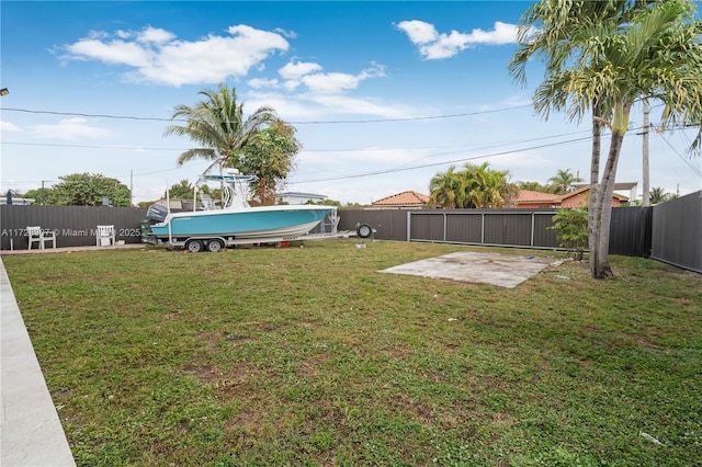 view of yard with a patio