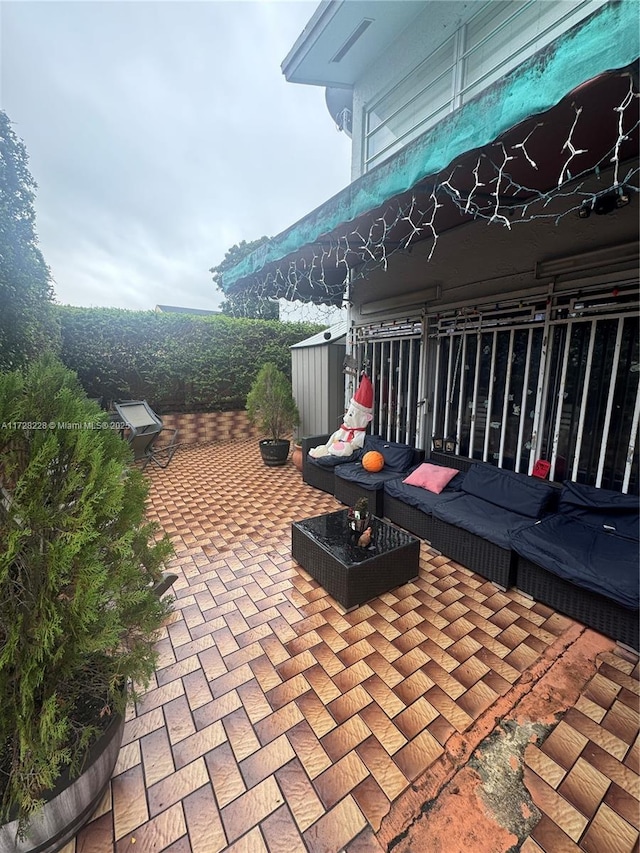 view of patio featuring an outdoor hangout area