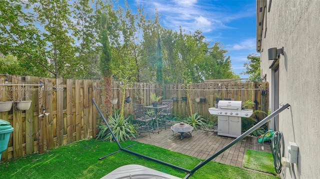 view of yard with a patio