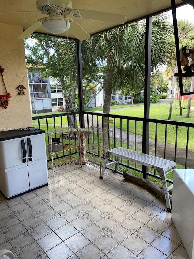 view of patio with ceiling fan