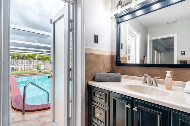 bathroom with vanity