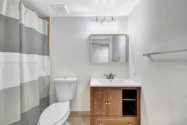 2009 SE 10th Ave Unit 302, Fort Lauderdale, FL 33316 - full bathroom featuring toilet, vanity, tile patterned floors, baseboards, and curtained shower