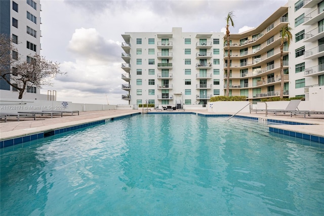 view of swimming pool