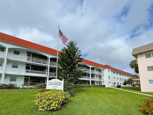 view of building exterior