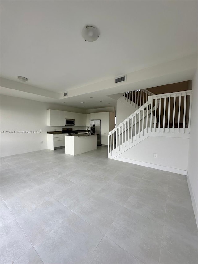 view of unfurnished living room